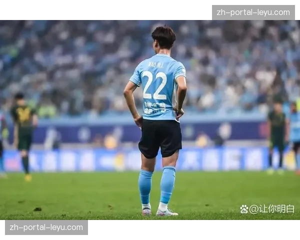 大连英博毛伟杰断球策动反击,马莱莱补射首开记录关键